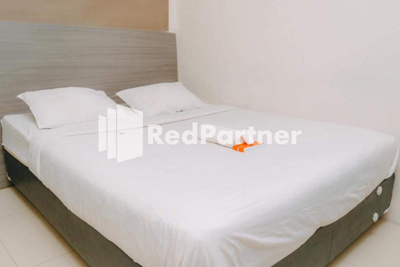 We Stay Residence Redpartner Surabaya Dış mekan fotoğraf