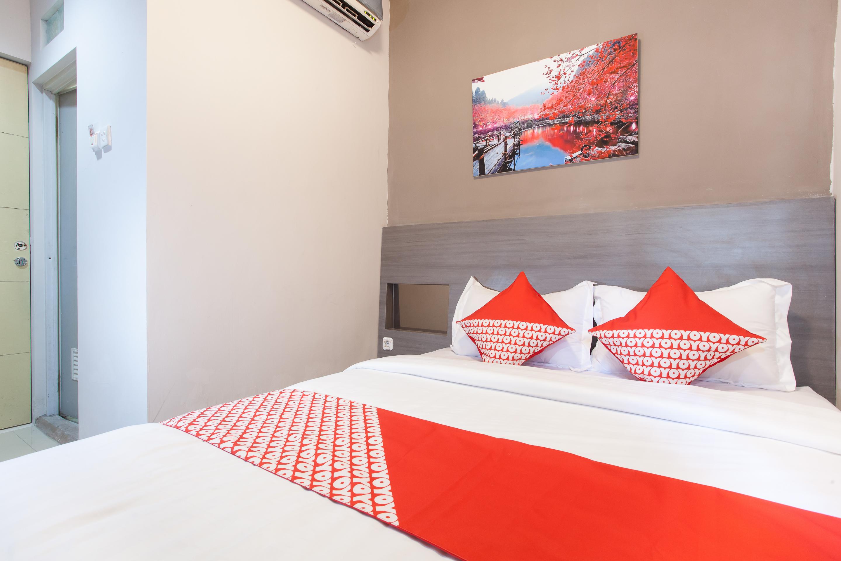 We Stay Residence Redpartner Surabaya Dış mekan fotoğraf